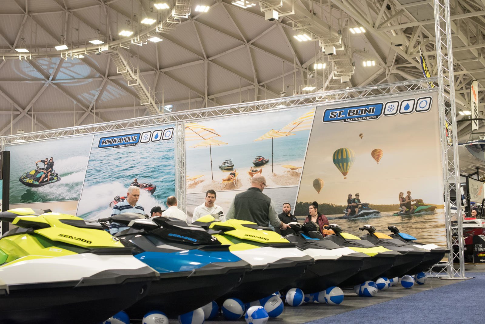 Video/Photo Gallery Minneapolis Boat Show